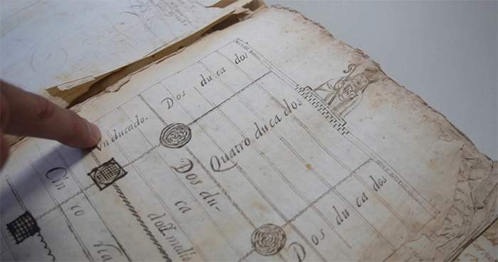 Cobeña recupera su libro parroquial de 1681 robado hace 20 años y que se vendía en un mercado de Moldavia